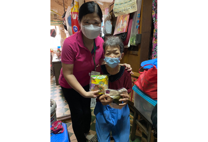 聖安德烈堂教牧同工初接觸張婆婆時合照